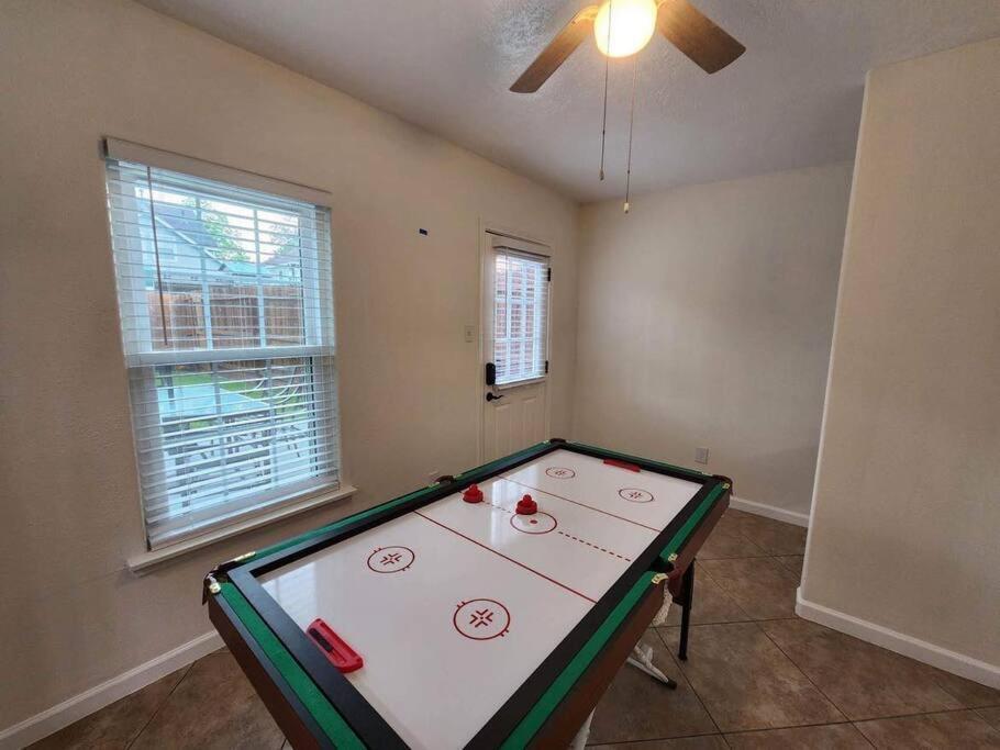 Lucky House - Tranquility In The Middle Of Houston - Tv In Every Room - 300 M2 Dış mekan fotoğraf